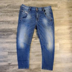 Deisel Fayza Jeans